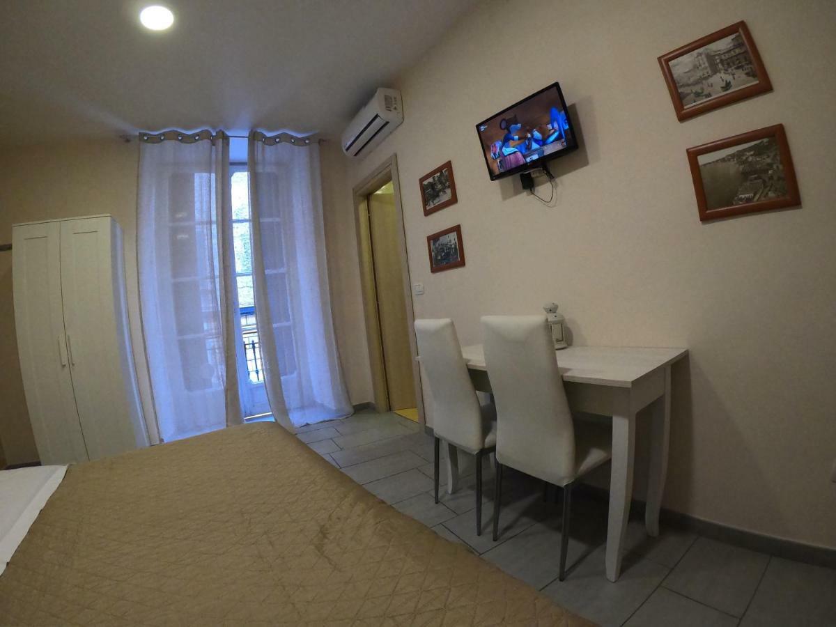B&B 248 Νάπολη Εξωτερικό φωτογραφία